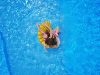 SunClub&reg; Luftmatratze / Schwimminsel aufblasbar Muschel gold, 108x70 cm